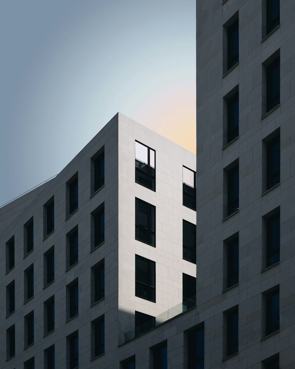 architecture - LyqexsJzyLI